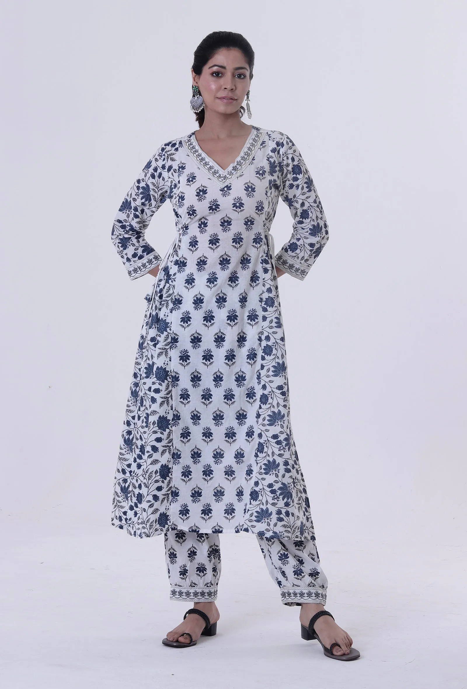 Blue Motif White Cotton Kurta