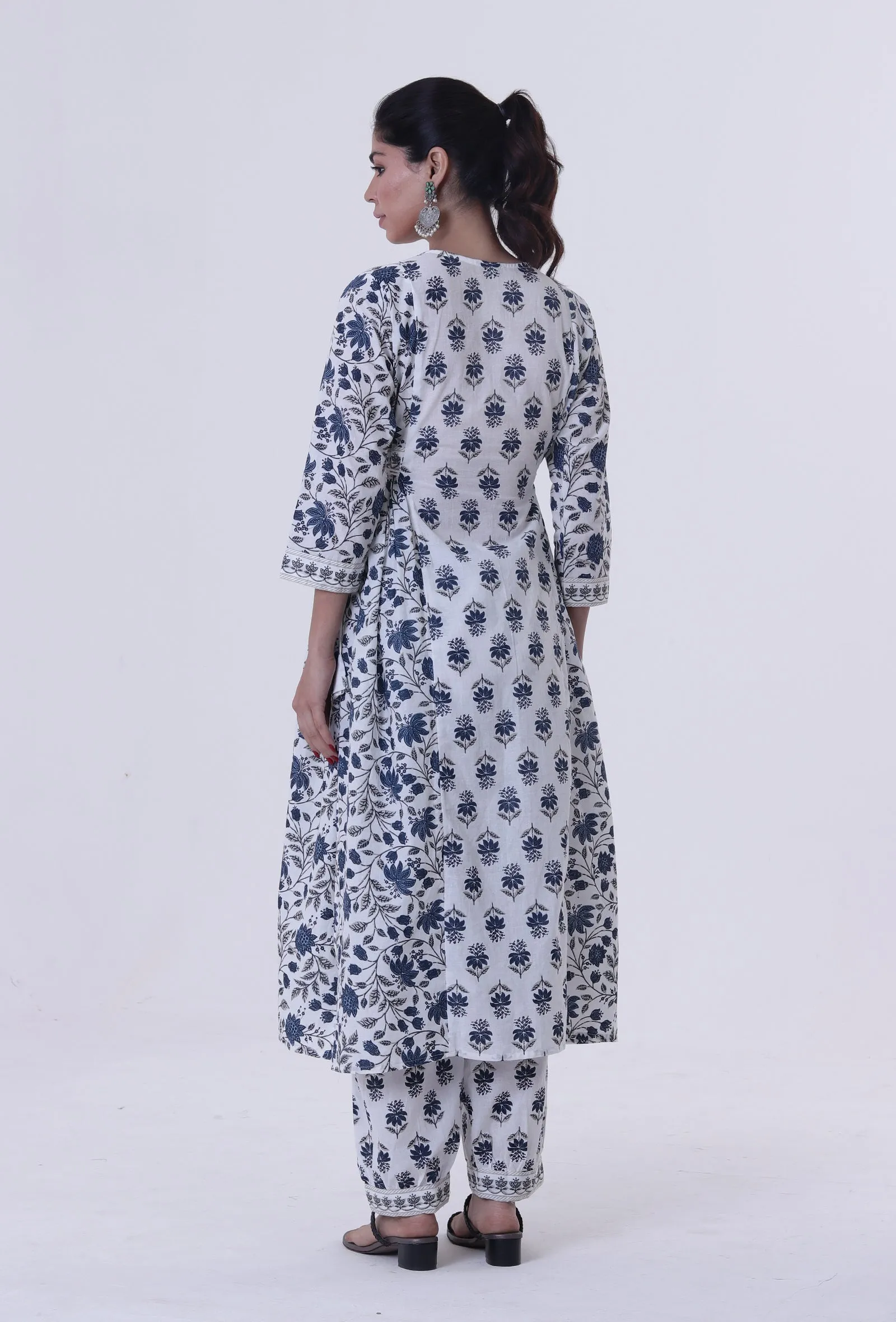 Blue Motif White Cotton Kurta