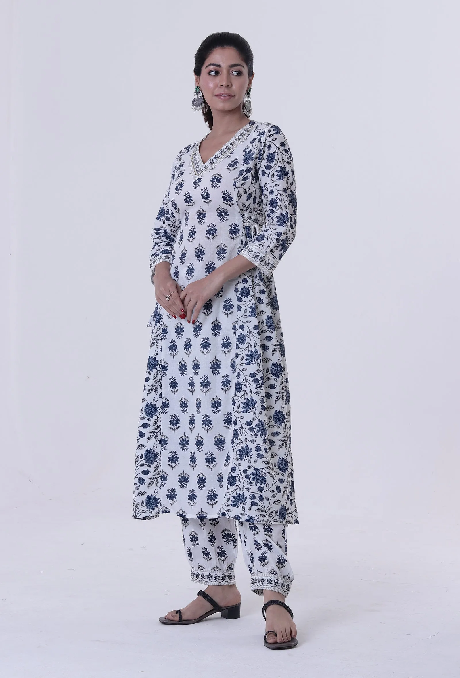 Blue Motif White Cotton Kurta