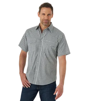 Wrangler Men's Wrinkle Resist Snap Shirt